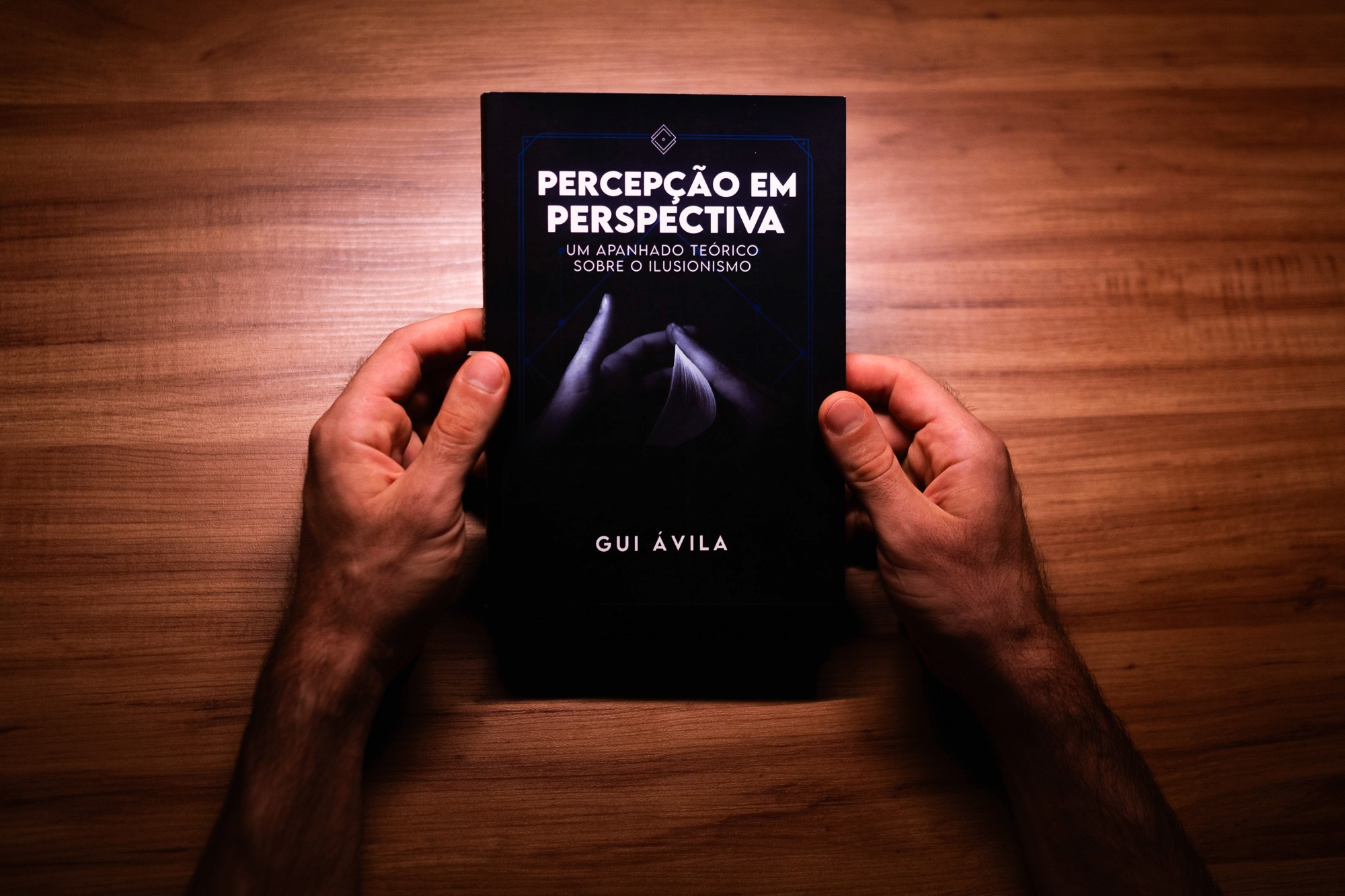 Arte Mágica: Percepção em Perspectiva — capa do livro